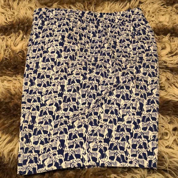 Talbots “ The Perfect Shorts” Elephant Print - Picture 1 of 5